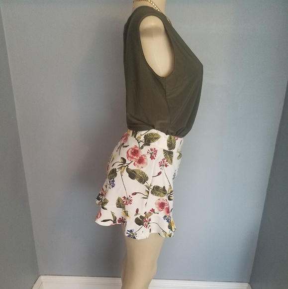 Top - Picture 2 of 2